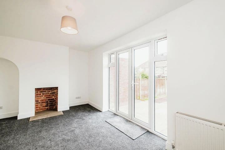 3 bedrooms house for sale in Worthing, United Kingdom - Image 4