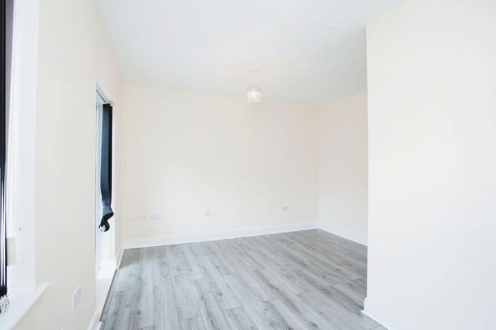 2 bedrooms house for sale in Bridgend County Borough, United Kingdom - Image 6