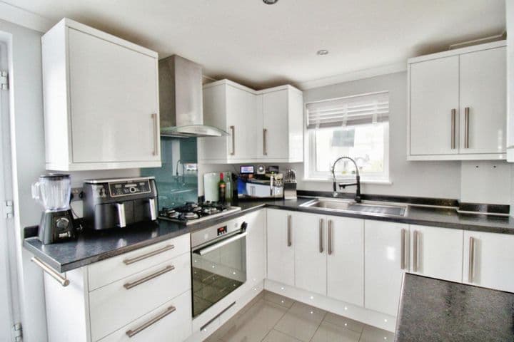 2 bedrooms house for sale in Rainham, United Kingdom - Image 11