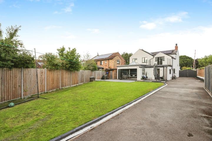 4 bedrooms house for sale in York, United Kingdom - Image 2