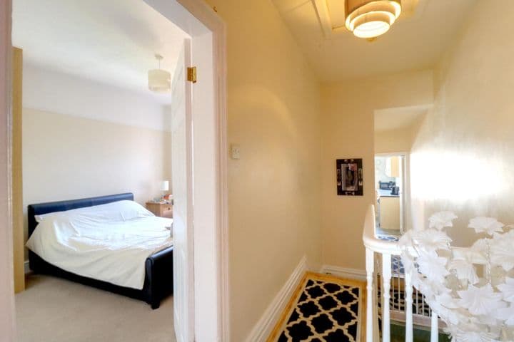 1 bedroom apartment for sale in Blackpool, United Kingdom - Image 3