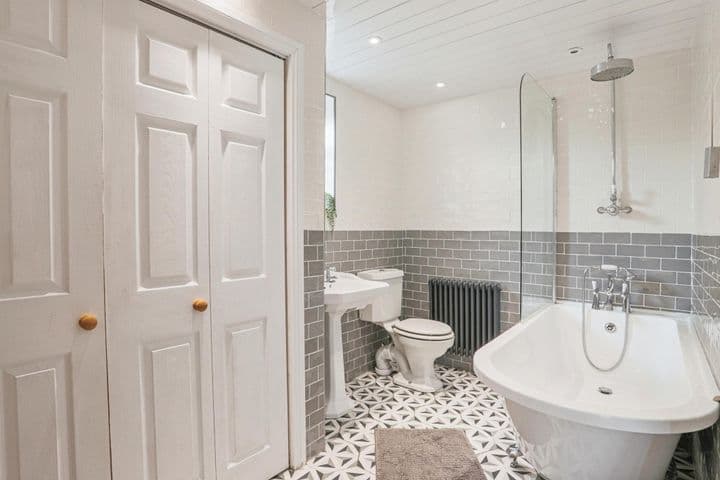 4 bedrooms house for sale in York, United Kingdom - Image 8