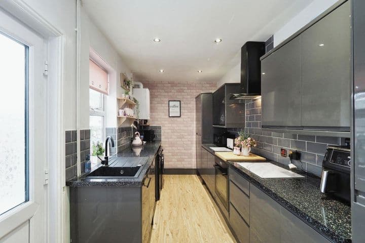 2 bedrooms house for sale in Nottingham, United Kingdom - Image 2