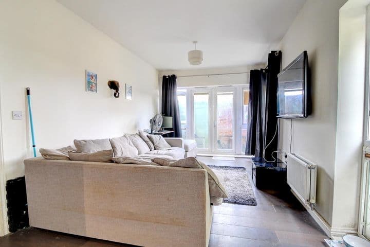 2 bedrooms apartment for sale in Basingstoke, United Kingdom - Image 9