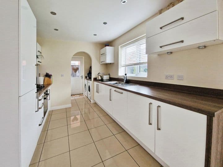 4 bedrooms house for sale in Doncaster, United Kingdom - Image 9