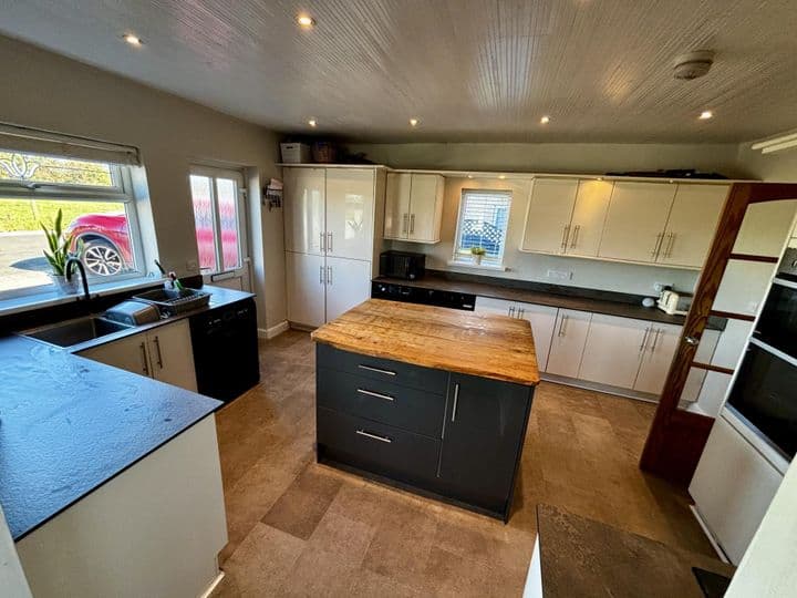 4 bedrooms house for sale in Carnforth, United Kingdom - Image 7