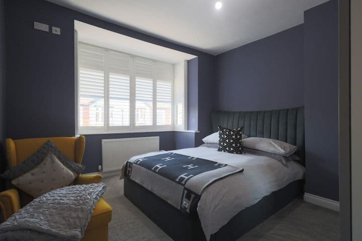 3 bedrooms house for sale in Manchester, United Kingdom - Image 8