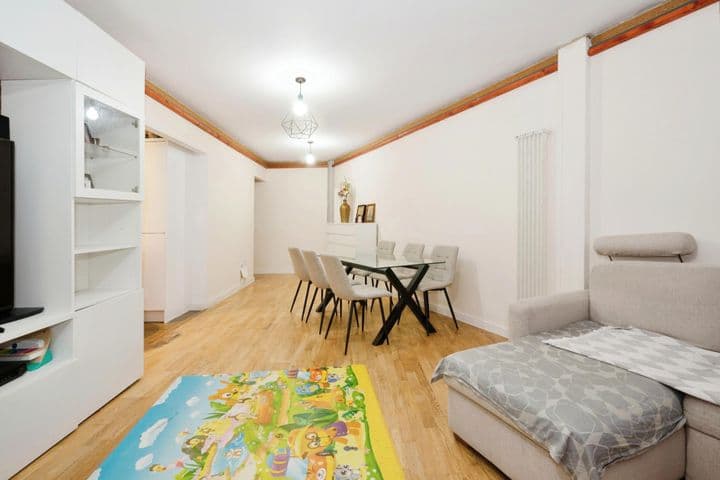 1 bedroom apartment for sale in London, United Kingdom - Image 7