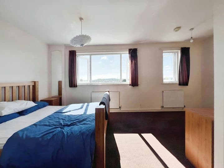 1 bedroom apartment for sale in Warwick, United Kingdom - Image 11