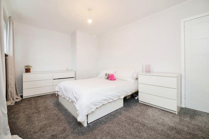 2 bedrooms house for sale in Glasgow, United Kingdom - Image 12