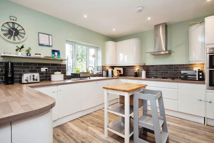 5 bedrooms house for sale in Tonbridge, United Kingdom - Image 6