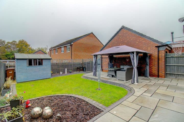 4 bedrooms house for sale in Burntwood, United Kingdom - Image 3