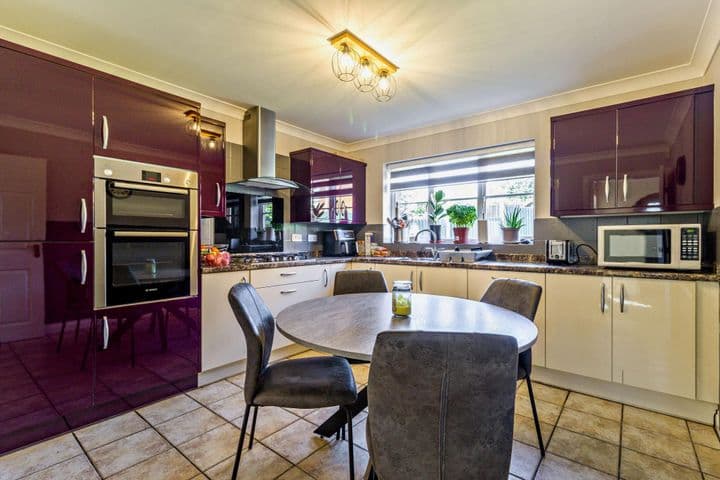 4 bedrooms house for sale in Doncaster, United Kingdom - Image 6