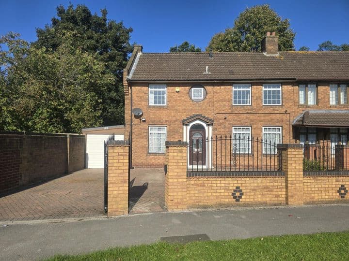 3 bedrooms house for sale in Walsall, United Kingdom - Image 2