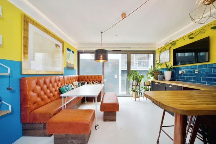 3 bedrooms house for sale in London, United Kingdom - Image 9