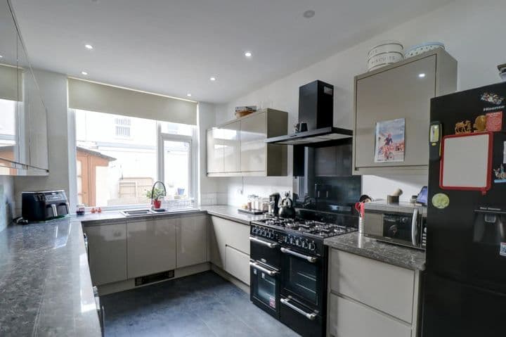 3 bedrooms house for sale in Blackpool, United Kingdom - Image 6