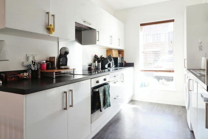 3 bedrooms house for sale in Harlow, United Kingdom - Image 4