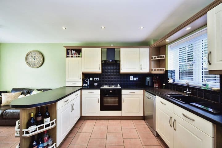 4 bedrooms house for sale in Sheerness, United Kingdom - Image 7