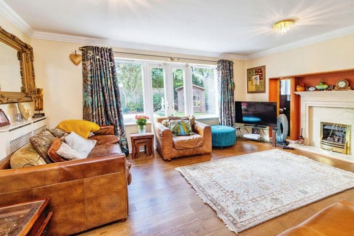 4 bedrooms house for sale in Milton Keynes, United Kingdom - Image 3