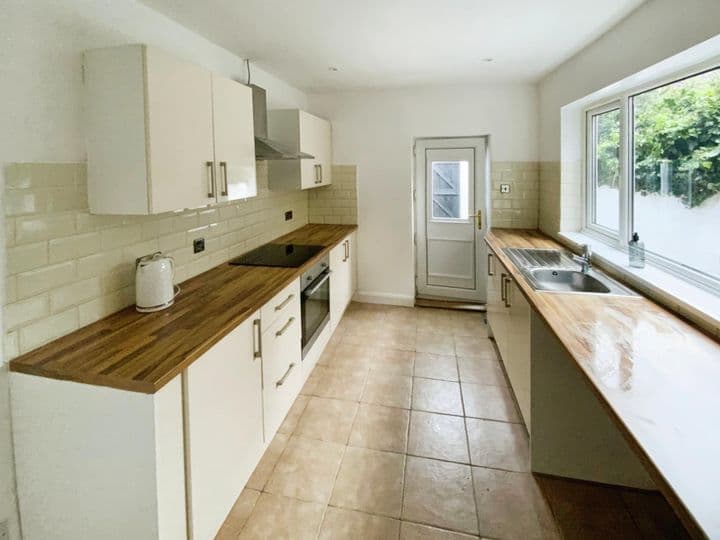 2 bedrooms house for sale in Hull, United Kingdom - Image 5