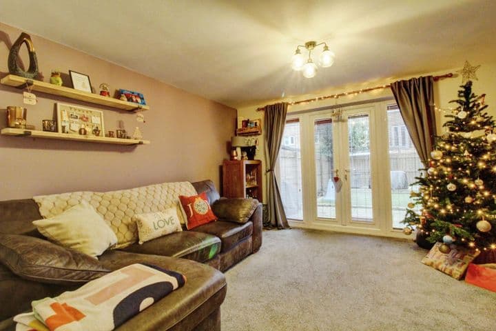 3 bedrooms house for sale in Rotherham, United Kingdom - Image 8