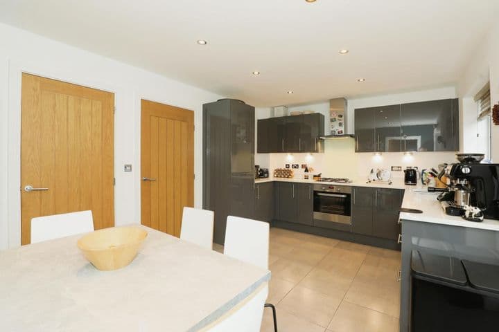 4 bedrooms house for sale in Stoke-On-Trent, United Kingdom - Image 5