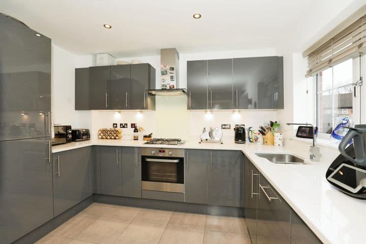 4 bedrooms house for sale in Stoke-On-Trent, United Kingdom - Image 7