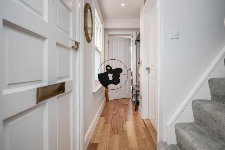 3 bedrooms house for sale in South Croydon, United Kingdom - Image 11