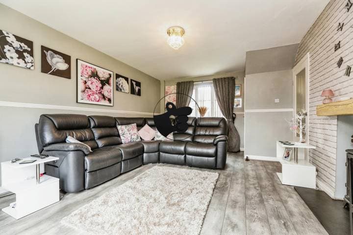 3 bedrooms house for sale in Barnsley, United Kingdom - Image 7