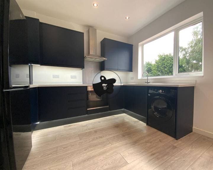 3 bedrooms house for sale in Redditch, United Kingdom - Image 7