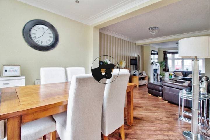 4 bedrooms house for sale in Hornchurch, United Kingdom - Image 18