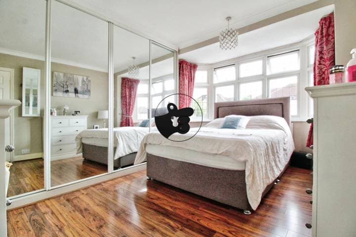 4 bedrooms house for sale in Hornchurch, United Kingdom - Image 29