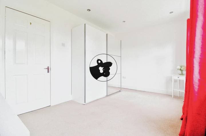 4 bedrooms house for sale in Hornchurch, United Kingdom - Image 12