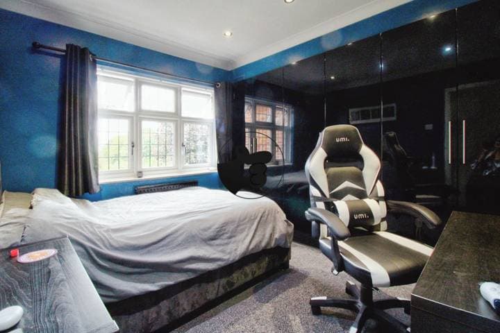 4 bedrooms house for sale in Hornchurch, United Kingdom - Image 7