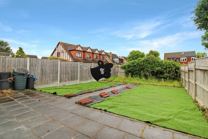 3 bedrooms house for sale in Basildon, United Kingdom - Image 20