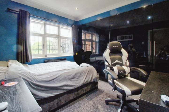 4 bedrooms house for sale in Hornchurch, United Kingdom - Image 26