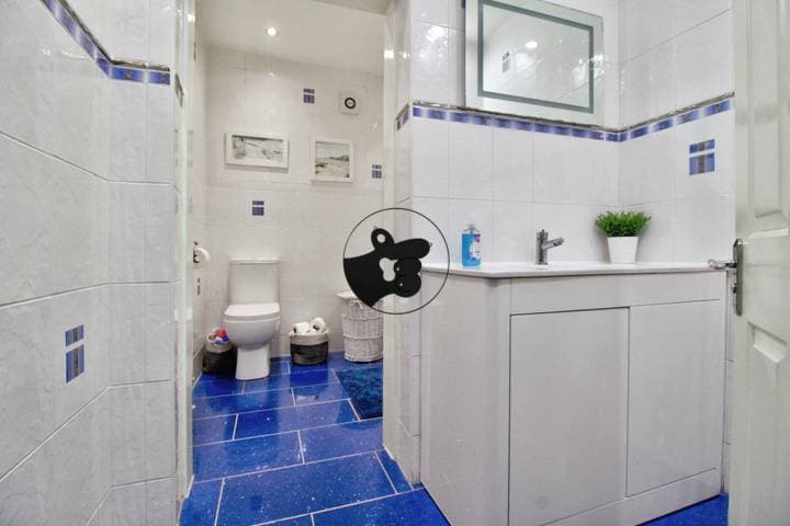 4 bedrooms house for sale in Hornchurch, United Kingdom - Image 43