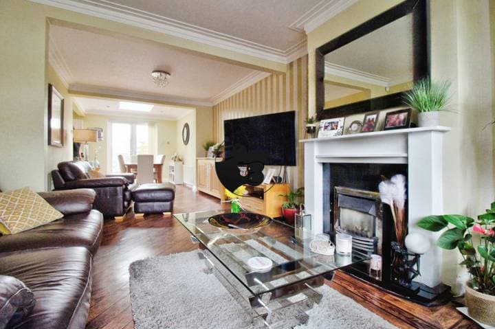 4 bedrooms house for sale in Hornchurch, United Kingdom - Image 52