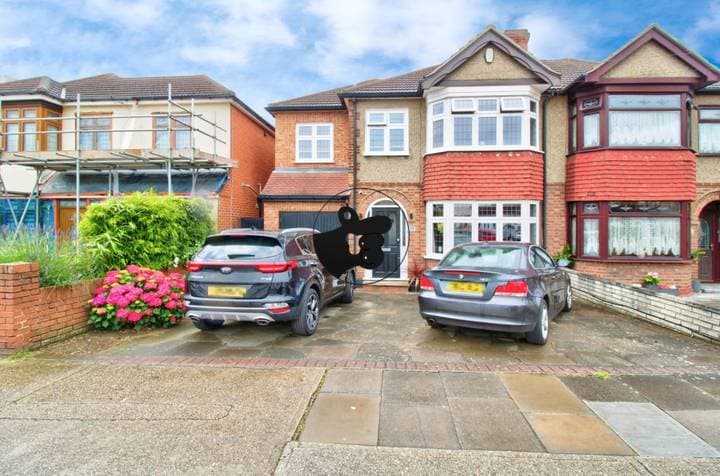 4 bedrooms house for sale in Hornchurch, United Kingdom - Image 55