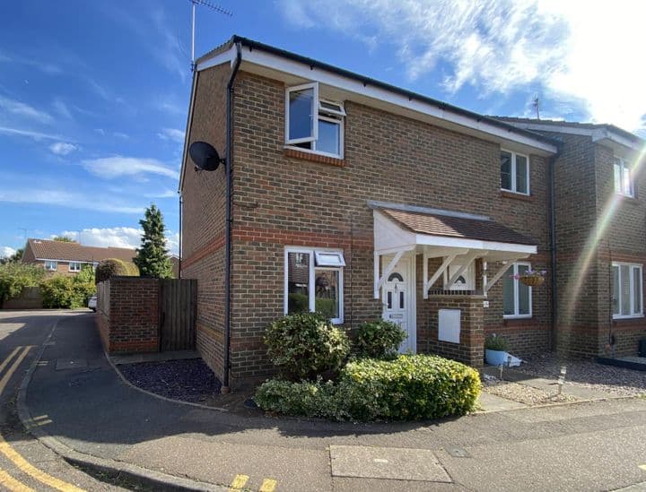 2 bedrooms house for sale in Southend-On-Sea, United Kingdom - Image 6