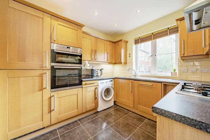 5 bedrooms house for sale in Warrington, United Kingdom - Image 10