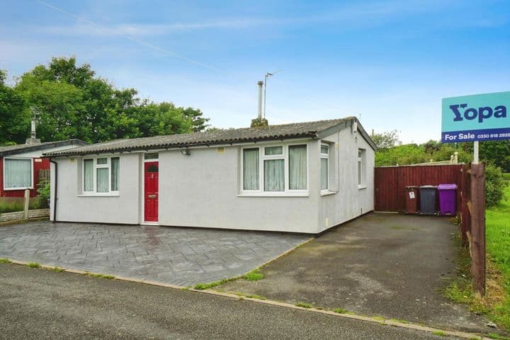 2 bedrooms house for sale in Willenhall, United Kingdom - Image 2