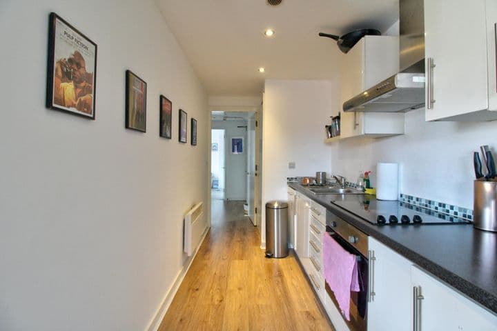 2 bedrooms apartment for sale in Manchester, United Kingdom - Image 6