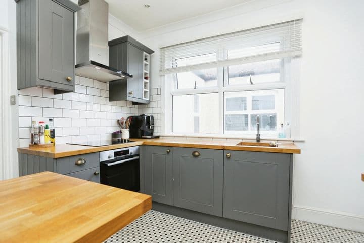 2 bedrooms house for sale in Beckenham, United Kingdom - Image 6