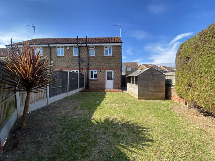 2 bedrooms house for sale in Southend-On-Sea, United Kingdom - Image 5