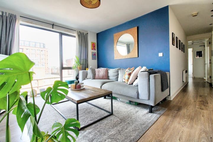 2 bedrooms apartment for sale in Manchester, United Kingdom - Image 4