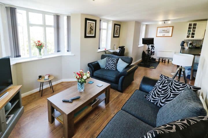 2 bedrooms apartment for sale in Lincoln, United Kingdom - Image 4