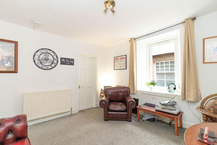 1 bedroom apartment for sale in Perth and Kinross, United Kingdom - Image 3