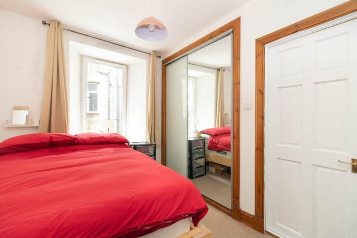 1 bedroom apartment for sale in Perth and Kinross, United Kingdom - Image 8