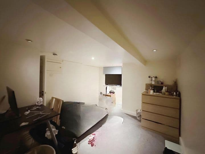 5 bedrooms house for sale in Leeds, United Kingdom